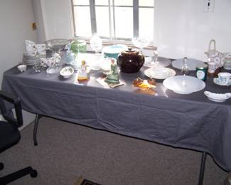 ANOTHER TABLE OF COLLECTIBLE GLASS & CHINA