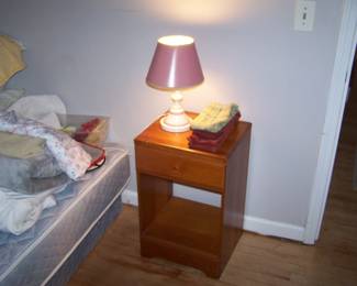 NIGHTSTAND & LAMP