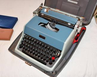 017Some Highlights Aurora Estate Sale