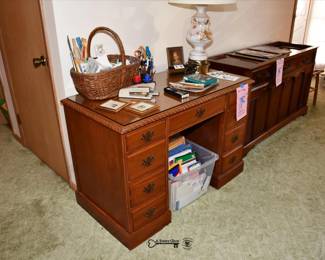 022Some Highlights Aurora Estate Sale