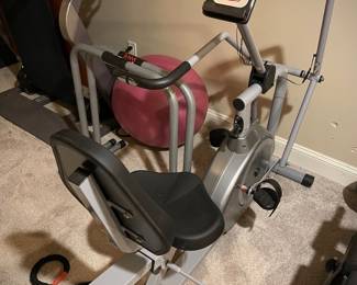 Stationary exercise bike 