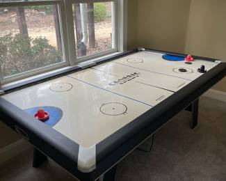Air Hockey Table