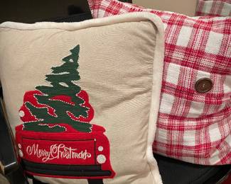 It’s a little red truck… haulin’ a Christmas tree! 