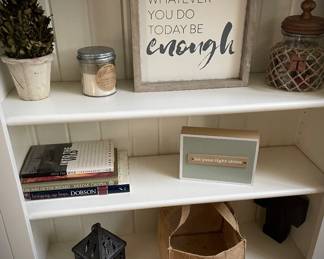 Shelf decor 