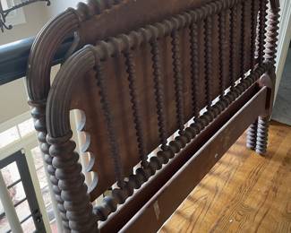 Antique Spindle Bed
