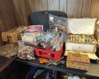 Lots of sewing notions