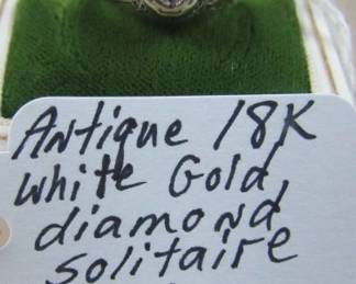 Antique 18K Gold Diamond Ring