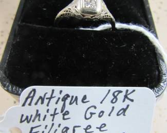 Antique 18K Gold Filigree Diamond Ring