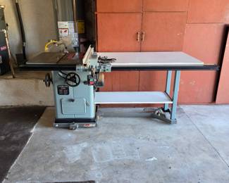 Delta Unisaw 34-801F Table Saw