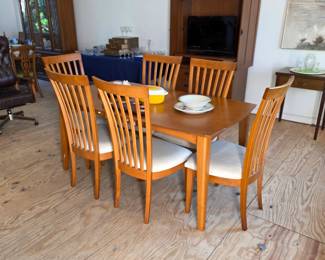 Gorgeous birch wood dining set