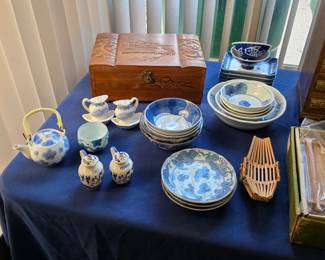 Kutani and blue & white porcelain tea sets