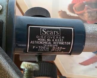 Vintage Sears Discoverer telescope