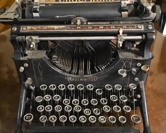 Underwood Antique Typewriter