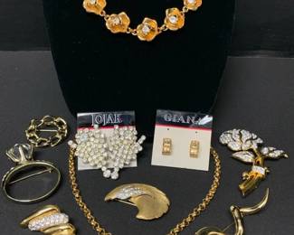 CT388Flashy Lady Costume Jewelry