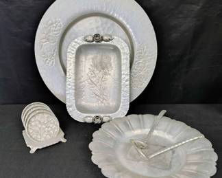 CT211Vintage Aluminum Trays 