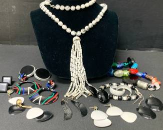 CT367Mod Costume Jewelry