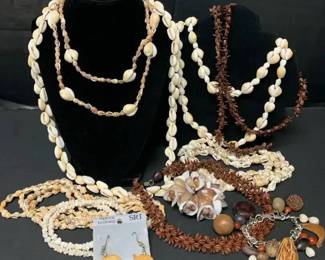 CT339Shells  Pods Costume Jewelry