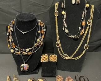 CT219Funky Black And Brown Costume Jewelry 