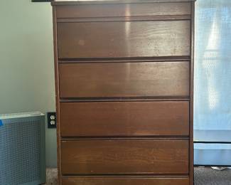 Pine dresser