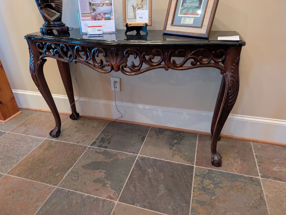 Gorgeous console /entry table 