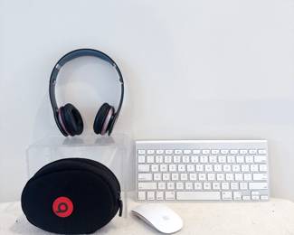 beats by dr dre solo hd wired headphones, apple wireless keyboard a1314 model, apple magic mouse