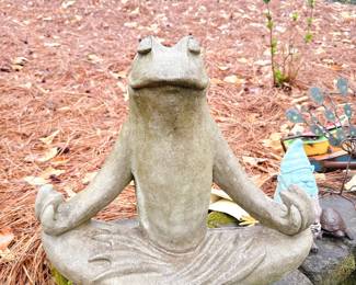 totally zen frog statue campania international