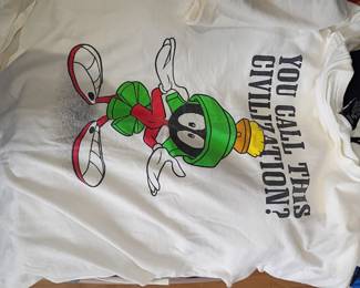 Marvin the Martian white t-shirt, Looney Tunes vintage tee, cartoon graphic shirt, collectible