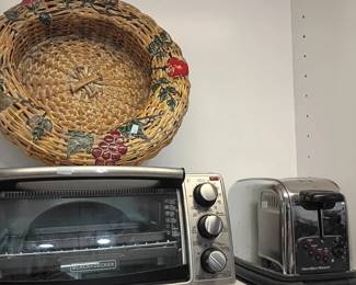 Toaster oven small kitchen appliance, woven basket, countertop cookware