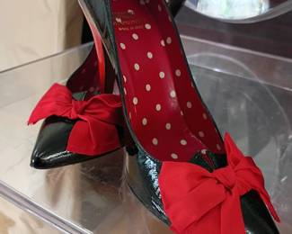 Red white polka dot high heels, bow accent pumps, retro pinup style shoes, black patent leather, vintage look