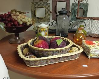 Home decor lot, decorative lantern, faux fruit basket, artificial grapes, round accent table, picture frames, Tuscan style