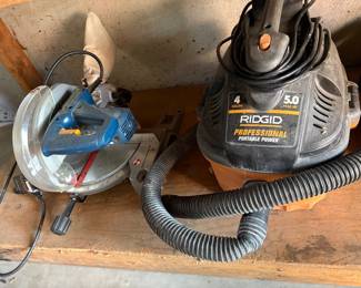 electric table saw and shop vac