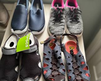 Women's size 7 - 7.5M