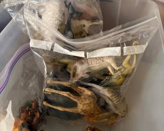  Plastic animas - sold in sets