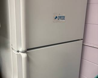 GE fridge/freezer - excellent condition