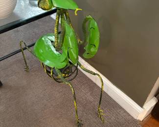 Metal artwork - praying mantis