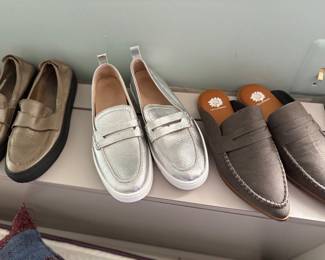 Women's size 7 - 8 M