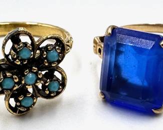 2 Rings: 10K Gold With Blue Stone, Size 5.5 & Adjustable Turquoise Flower Ring Lot #: 121