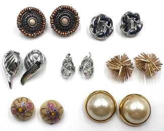 7 Pairs Vintage Clip-on Earrings: Coro, Sperry, Robert Rose, Richelieu, Starburst, Barclay & Italian Glass Lot #: 81
