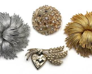 2 Vintage Starburst Brooch Pins & 2 Trifari Pins: Betty Crocker Homemaker Of Tomorrow & Rhinestone Lot #: 133