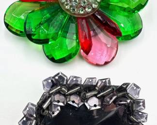 2 Vintage Artisan Brooches Pins: Lucite Flower With Rhinestone Center, Signed & Beaded Frame Pin Lot #: 139