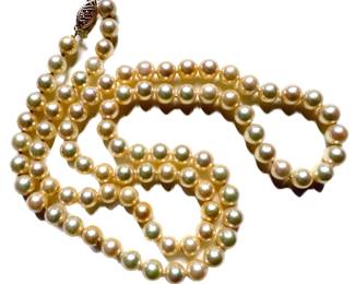 Vintage Genuine Pearl Necklace With 14K Clasp Lot #: 2