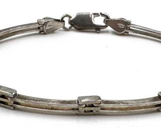 Italian Sterling Silver Link Chain Bracelet (.3 Ounces, 9 Grams) Lot #: 46
