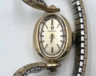 Vintage 14K Gold Omega Cocktail Bracelet Watch Lot #: 37