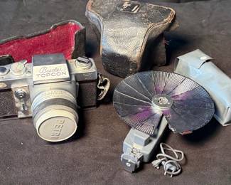 Vintage Beseler Topcon Super D Film Camera