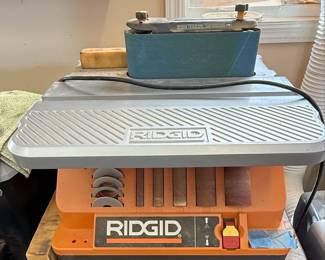 RIDGID EB4424 Oscillating Edge Belt/Spindle Sander
