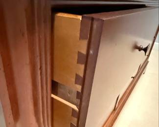 Thomasville Impressions "Martinique" Collection Louis Philippe Style Cherry Wood Bedroom Set