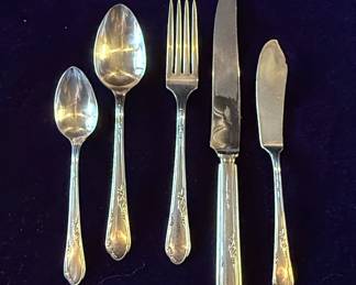 Wm. A. Rogers "Springtime" Silverplate Flatware Set