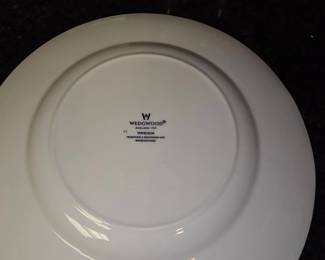 Wedgwood Windsor Dinner Plates Set of  second image