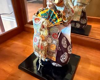Kyogetsu Doll, Japanese Geisha with Fan