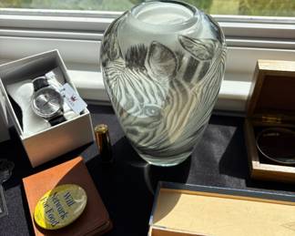 Toan Klein Gato Art Glass Vase